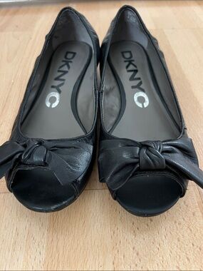 DKNY Black Leather Peep-Toe Bow Flats
